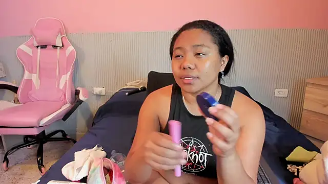 yeikafoxy online show from November 27, 11:10 am