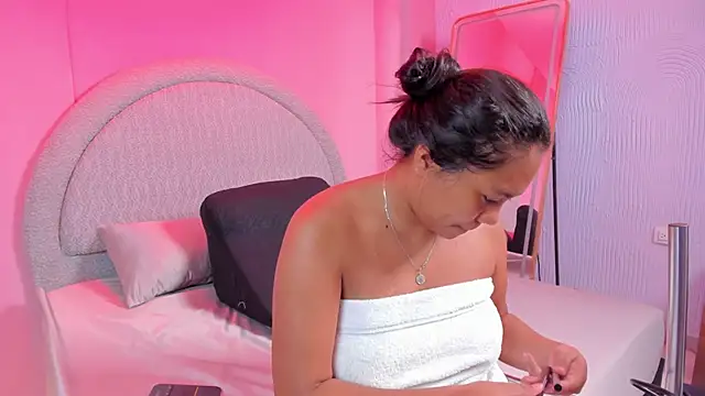 yeikafoxy online show from April 16, 11:33 am