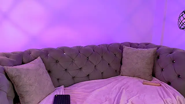 Snapshot of Charlotte_Baker19 chatting on March 9, 5:55 am Charlotte Baker19 online show from March 9, 5:55 am