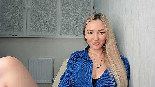 Snapshot of juciepussy_ chatting on March 19, 10:09 pm juciepussy online show from March 19, 10:09 pm