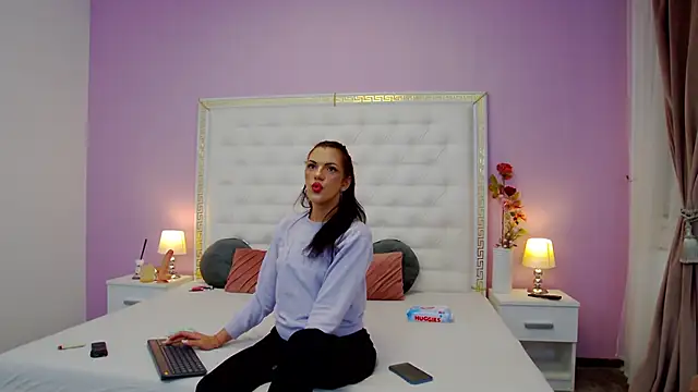 Snapshot of LissaAnn chatting on March 21, 11:45 pm LissaAnn online show from March 21, 11:45 pm