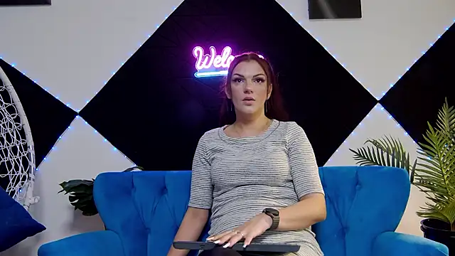 Snapshot of LissaAnn chatting on February 7, 3:58 am LissaAnn online show from February 7, 3:58 am