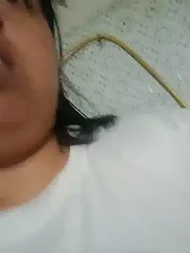 Snapshot of alexandraluv chatting on October 10, 10:21 pm alexandraluv online show from October 10, 10:21 pm