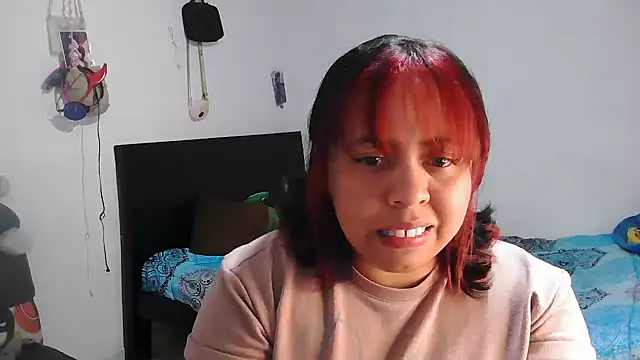 alexandraluv online show from October 28, 11:58 pm