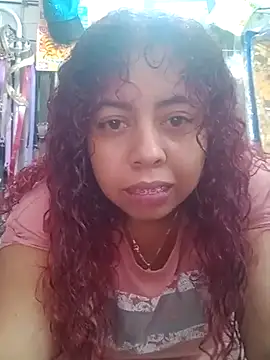 Snapshot of alexandraluv chatting on February 21, 3:43 pm alexandraluv online show from February 21, 3:43 pm