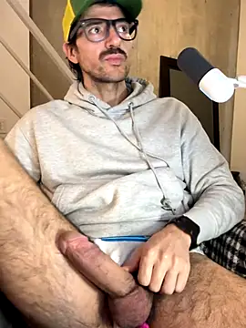 Snapshot of Nikolaj-pristino chatting on November 24, 9:59 pm Nikolaj-pristino online show from November 24, 9:59 pm