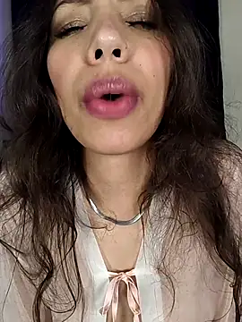 Miss veronicaa2 online show from November 5, 1:09 am