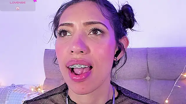 Miss veronicaa2 online show from February 18, 6:26 pm