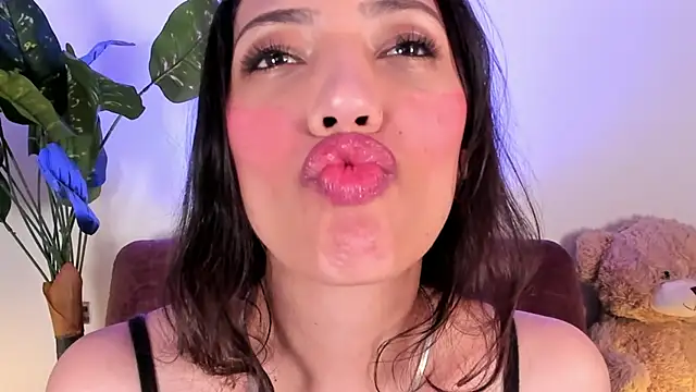 Miss veronicaa2 online show from April 13, 1:04 pm