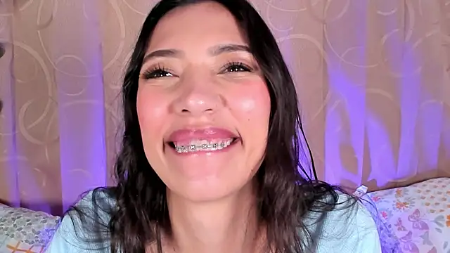 Miss veronicaa2 online show from June 17, 1:21 pm