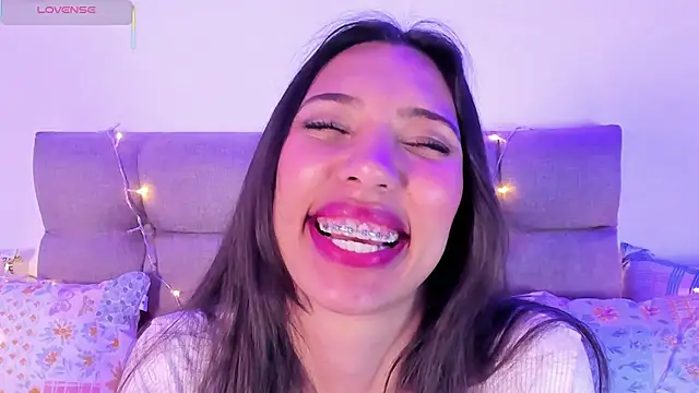 Miss veronicaa2 online show from February 6, 3:41 pm