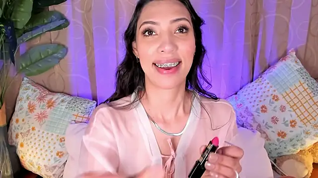 Miss veronicaa2 online show from June 2, 1:11 pm