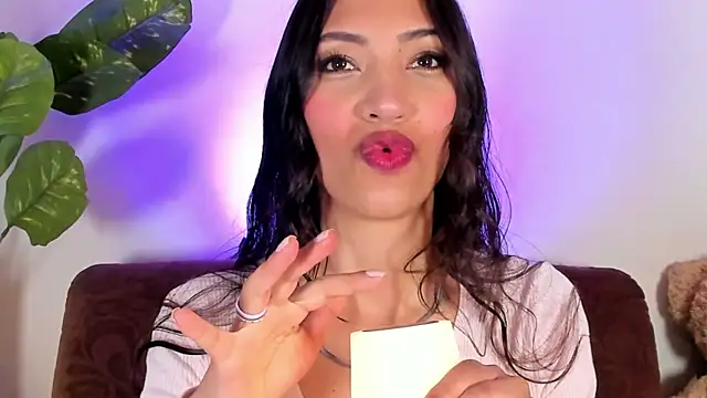 Miss veronicaa2 online show from March 31, 1:35 pm