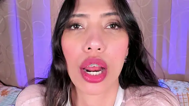 Miss veronicaa2 online show from June 25, 1:27 pm