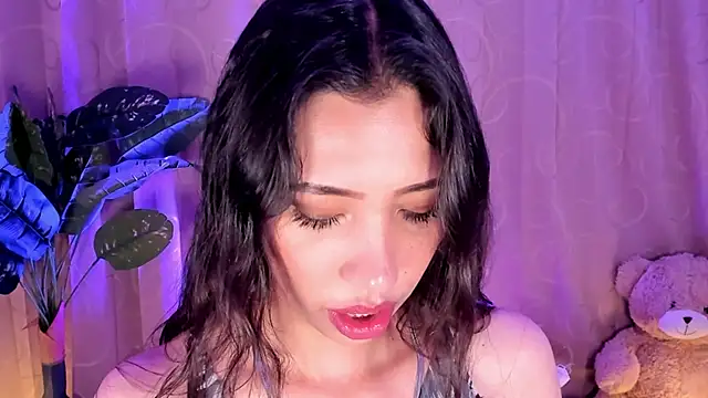 Miss veronicaa2 online show from May 26, 1:31 pm