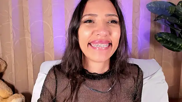 Miss veronicaa2 online show from March 12, 1:26 pm