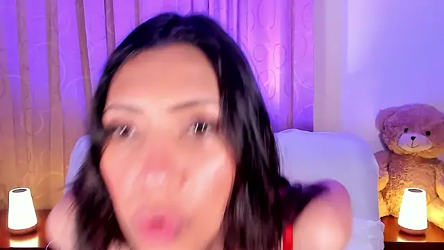 Miss veronicaa2 online show from February 11, 1:00 pm