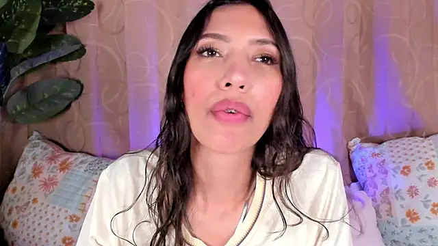 Miss veronicaa2 online show from June 19, 2:01 pm