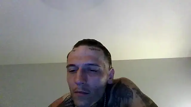 cruz815 online show from June 14, 1:24 am