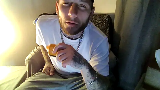 cruz815 online show from December 20, 1:19 am