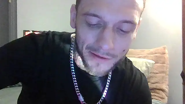 cruz815 online show from May 12, 1:13 am