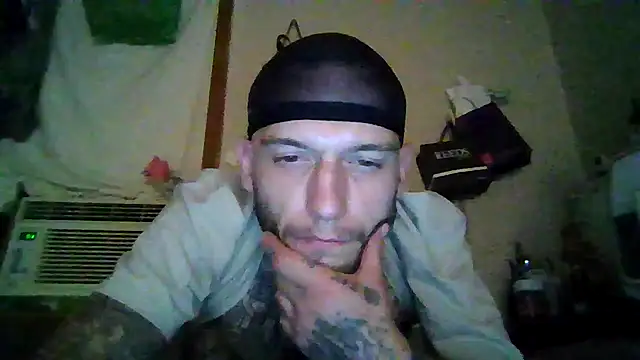 Snapshot of cruz815 chatting on September 19, 7:23 am cruz815 online show from September 19, 7:23 am