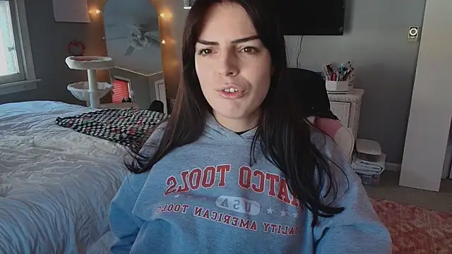 princesselysia online show from February 9, 3:43 pm