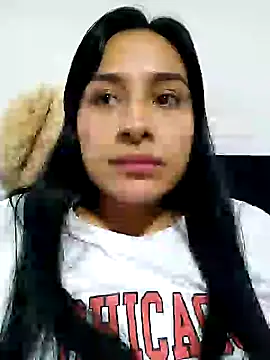 Snapshot of Marce0 chatting on February 4, 2:39 am Marce0 online show from February 4, 2:39 am