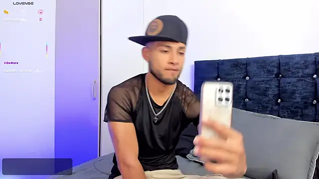 Max Conor1 online show from October 29, 3:00 pm