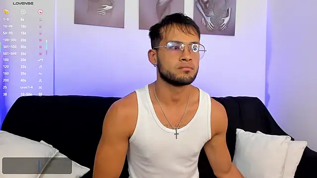 Max Conor1 online show from December 5, 1:32 pm