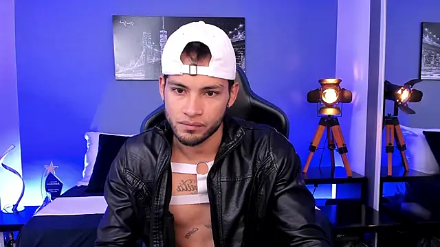Snapshot of Max_Conor1 chatting on September 12, 12:38 pm Max Conor1 online show from September 12, 12:38 pm