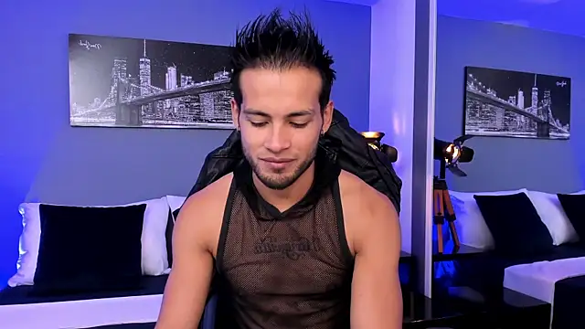 Snapshot of Max_Conor1 chatting on September 9, 12:03 pm Max Conor1 online show from September 9, 12:03 pm