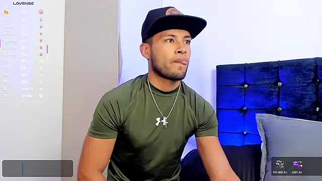 Snapshot of Max_Conor1 chatting on October 21, 2:27 pm Max Conor1 online show from October 21, 2:27 pm