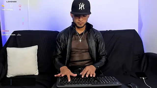 Max Conor1 online show from March 6, 10:54 am