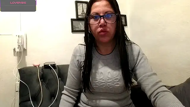 MirandaLatinaLovely online show from January 9, 4:03 pm