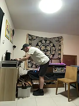 funboyolly online show from July 25, 6:47 pm