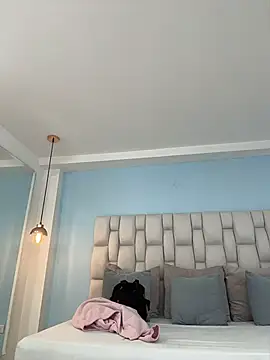 eva roseee online show from April 9, 6:14 pm