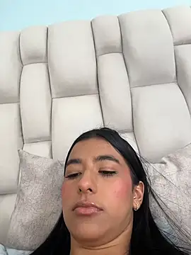 eva roseee online show from April 4, 8:26 pm