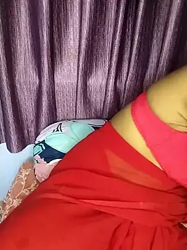 Snapshot of simi_love chatting on October 12, 1:23 pm simi love online show from October 12, 1:23 pm