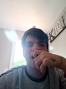 Snapshot of Elperlozo10 chatting on February 5, 9:50 pm Elperlozo10 online show from February 5, 9:50 pm