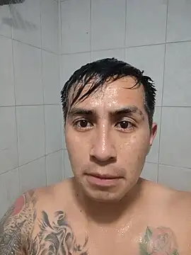 Snapshot of Fo05go chatting on January 10, 2:18 am Fo05go online show from January 10, 2:18 am