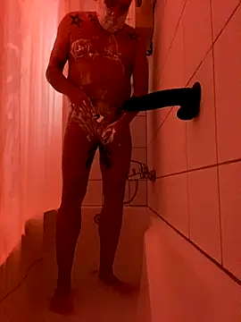 Snapshot of BOOTS chatting on September 25, 7:14 am BOOTS online show from September 25, 7:14 am