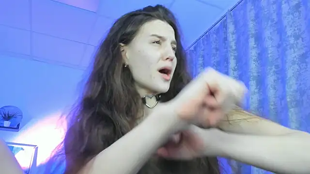 MilaStoyne online show from December 19, 7:22 am