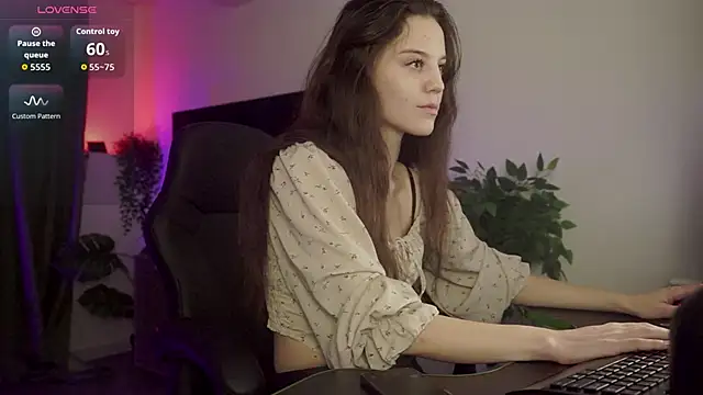 MilaStoyne online show from October 29, 6:12 am