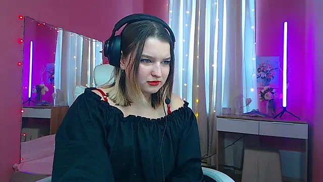 Jenny Smit online show from March 5, 10:33 am