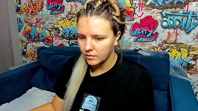 Jenny Jimmy online show from November 1, 9:25 am