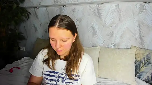 Jenny Jimmy online show from June 6, 9:25 am