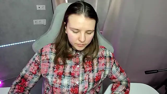 Jenny Jimmy online show from April 30, 10:00 am