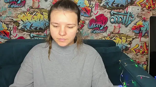 Jenny Jimmy online show from December 18, 1:11 am