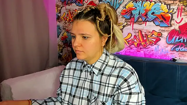 Jenny Jimmy online show from November 3, 1:11 am